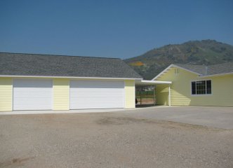 Garage-Worskshop - Wonder Valley